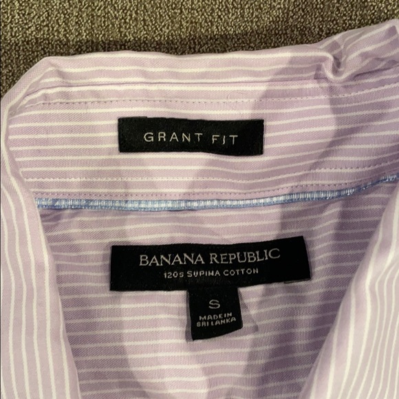 Banana Republic Men’s Button-Up Long-Sleeve - Picture 2 of 2